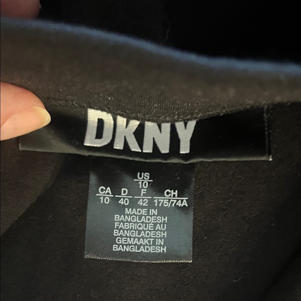 DKNY Classic Black Straight Leg Pants - Picture 4 of 5